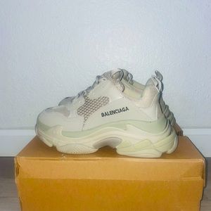 balenciaga triple s sneakers
